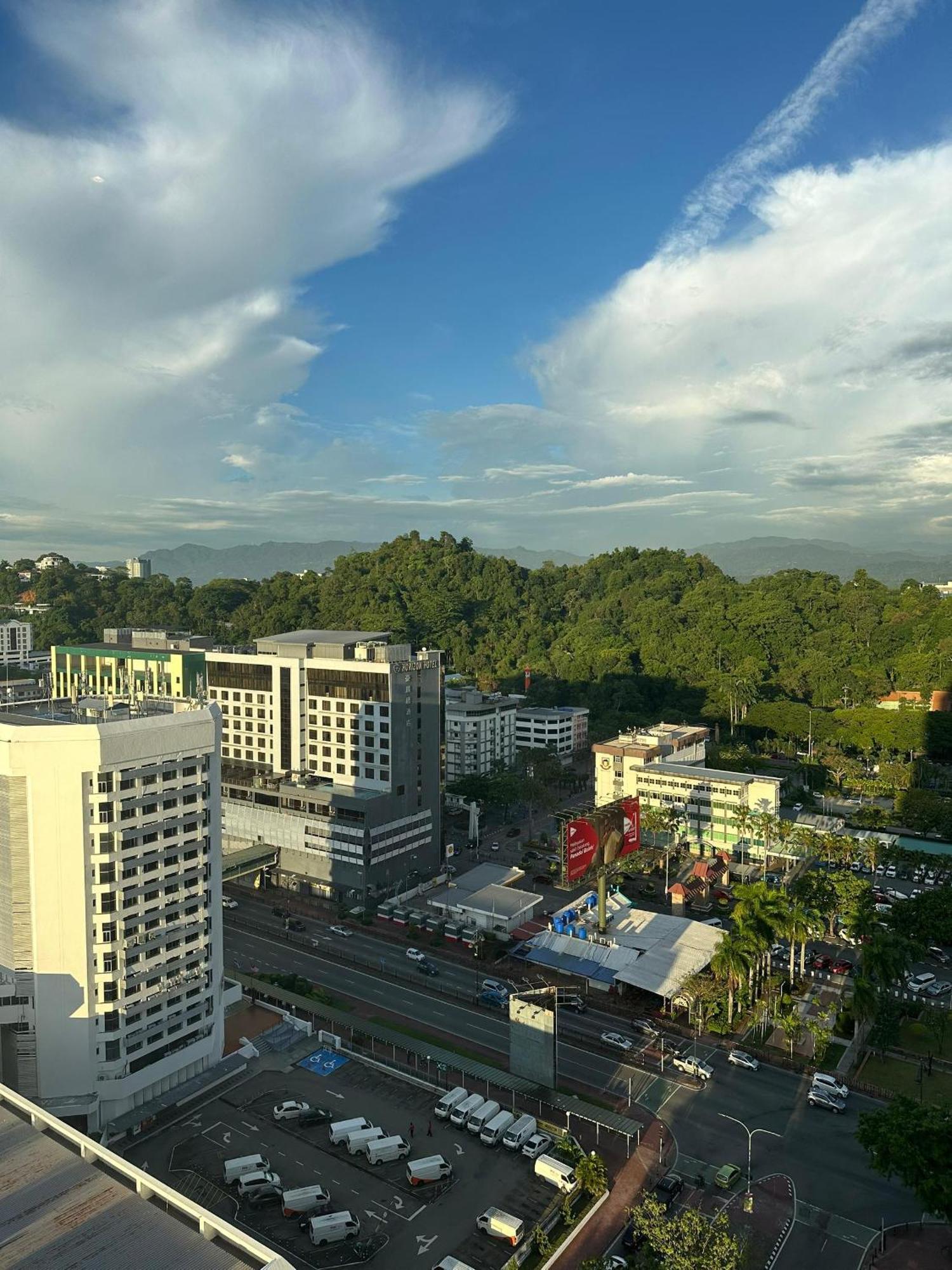 Apartment Summerset Seaview At Centre Kota Kinabalu